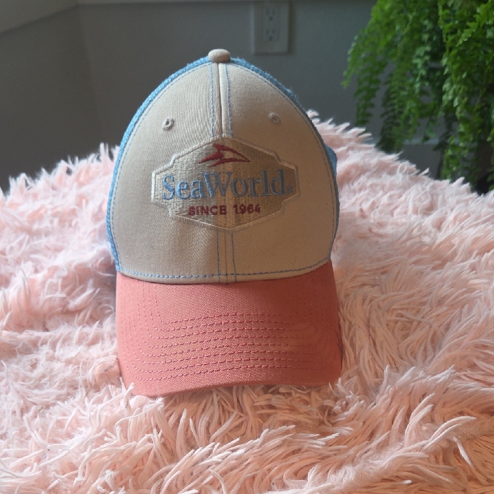 SeaWorld Women's Two-Tone Cap